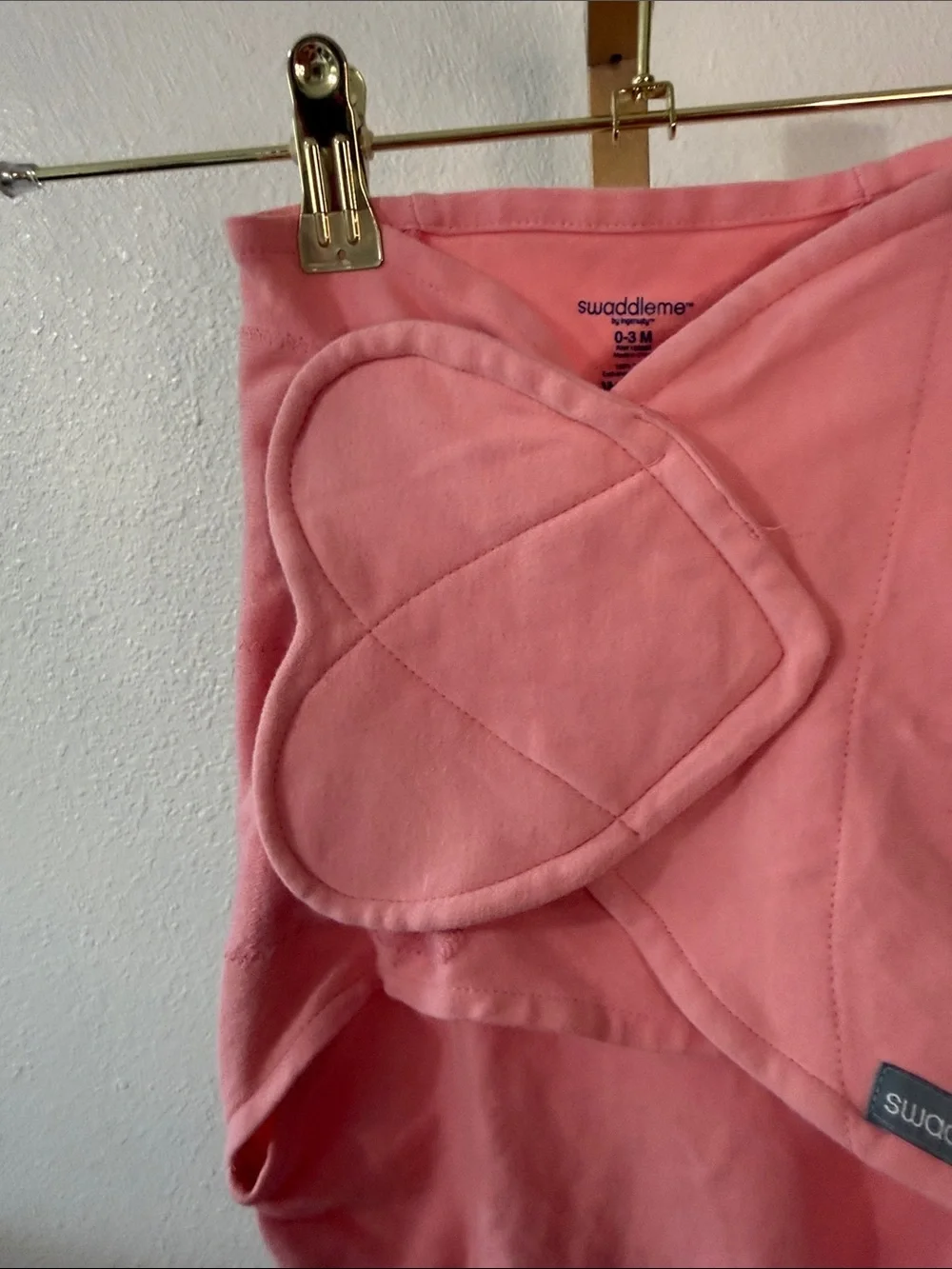 SwaddleMe Pink Wrap with Heart Accent- 0-3months